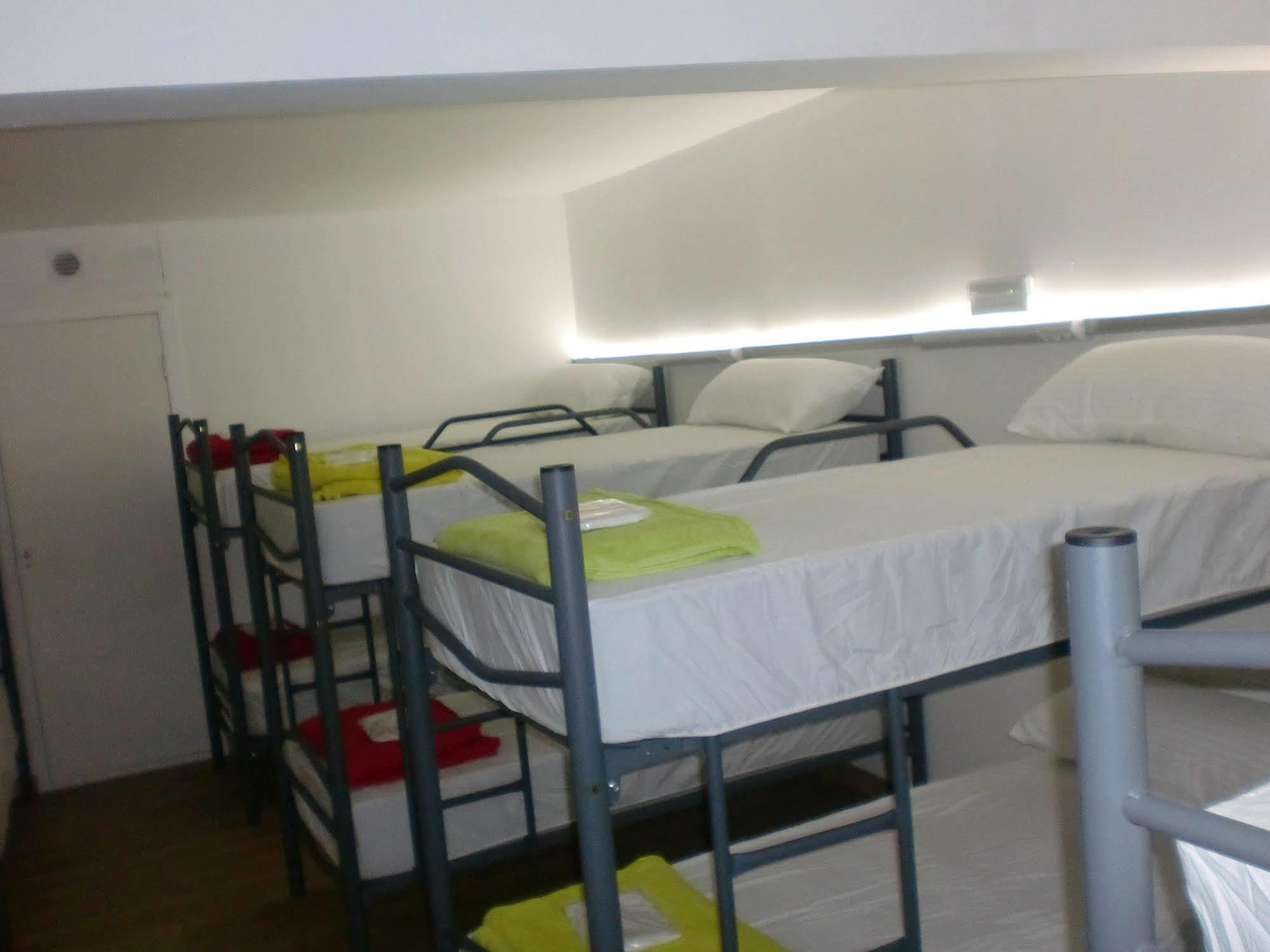 Albergue Monterrey Santiago de Compostela Ngoại thất bức ảnh